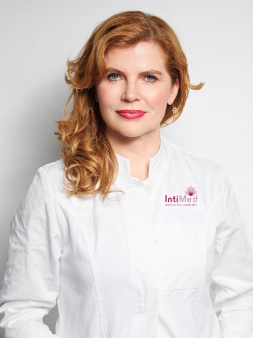 Dr. Maria Riedhart-Huter, Spezialistin in plastischer Gynäkologie